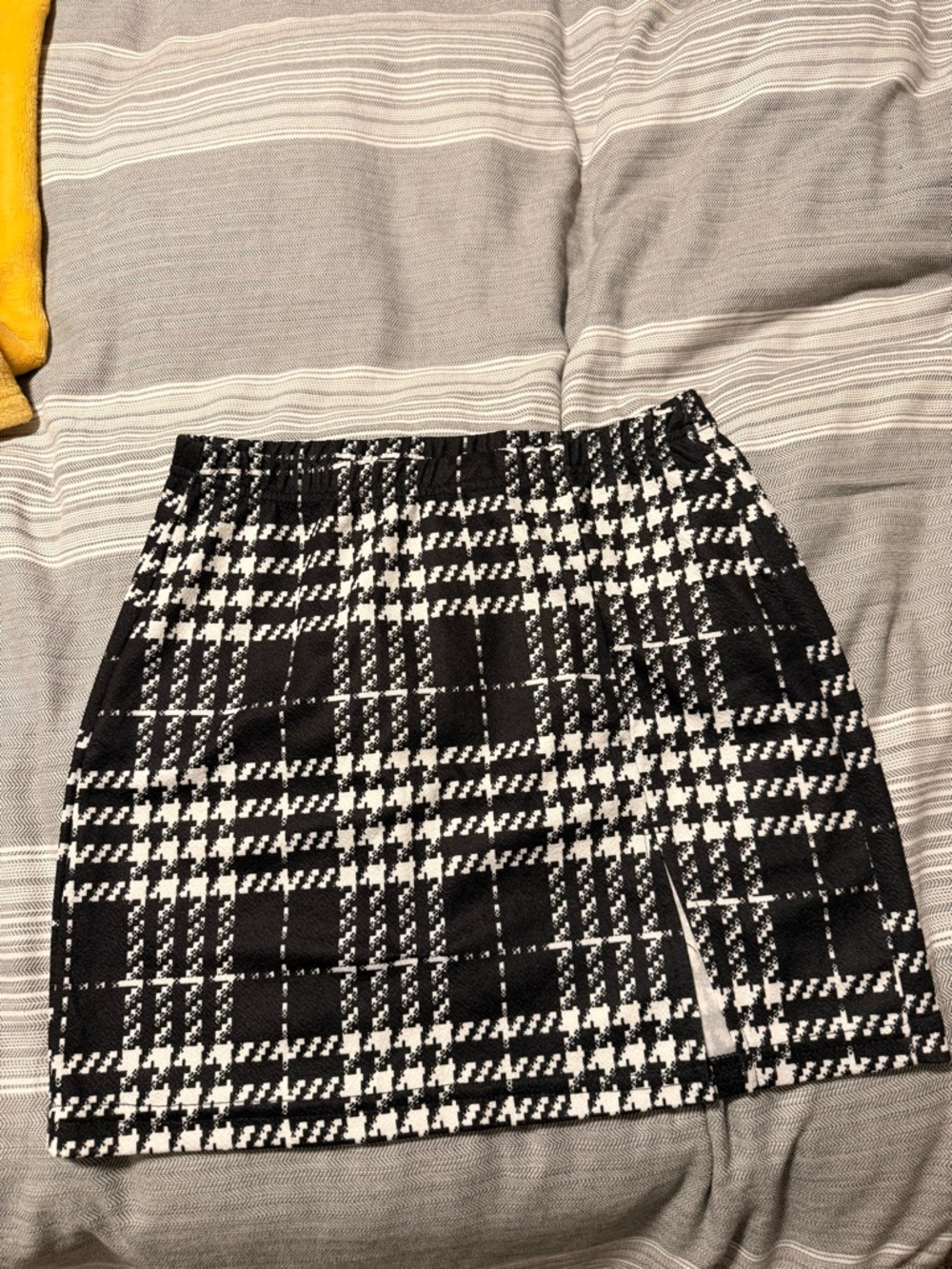 SHEIN Black & White Plaid Mini Skirt